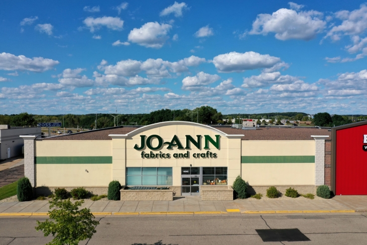 Gander Mountain Converted to JoAnn Fabrics Retail